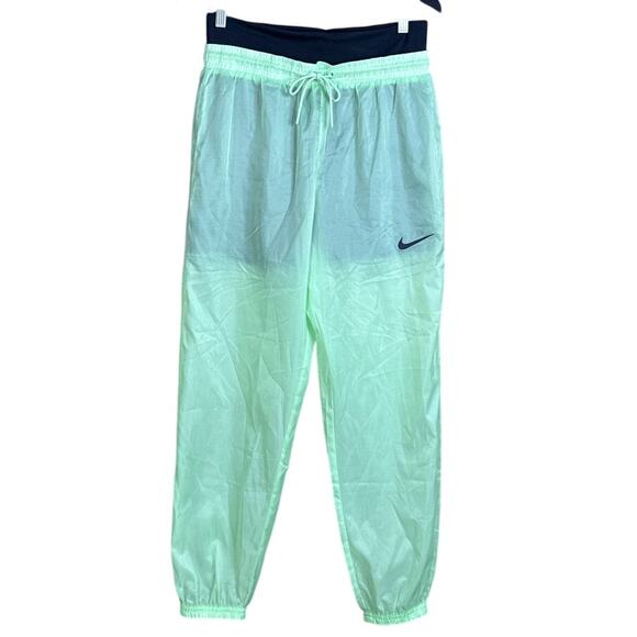 Nike Indio Woven Green Semi Sheer Jogger Pants Black Shorts Size Medium - Picture 1 of 9